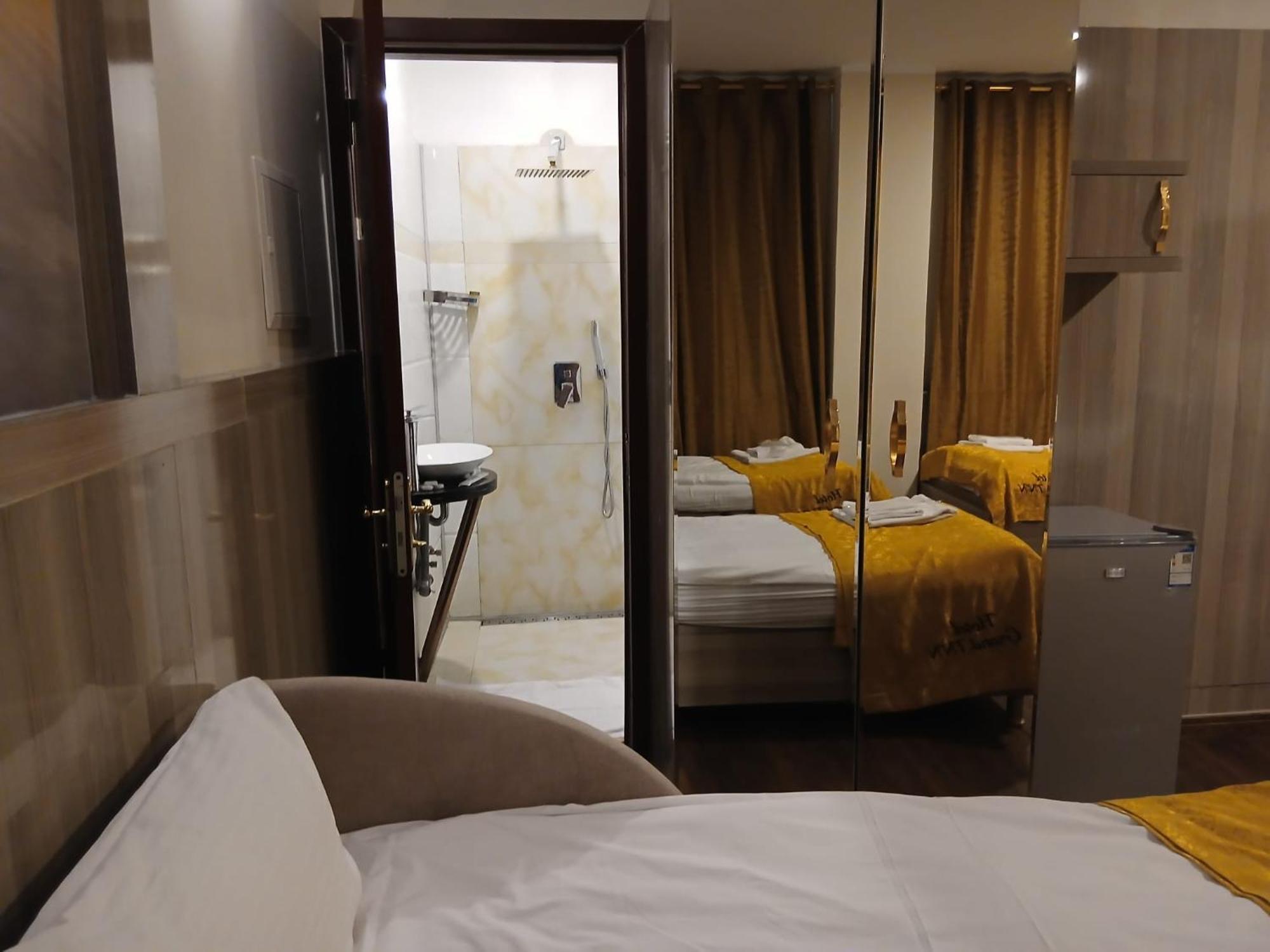 Hotel Grand Inn — Fotos 1